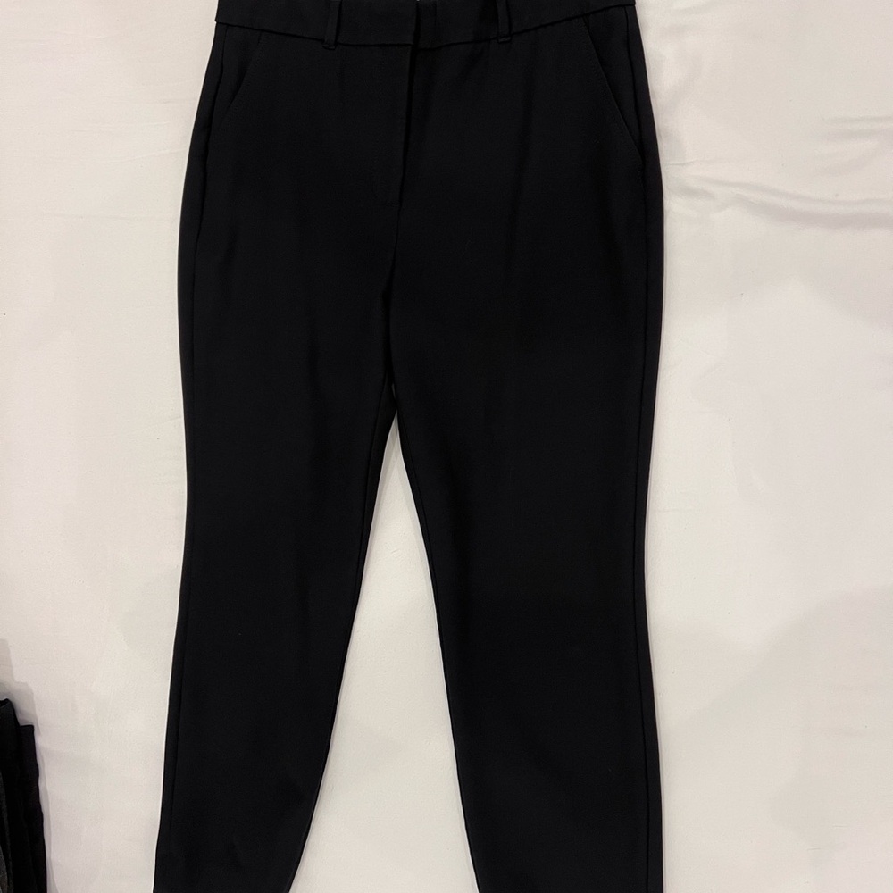 Chic Black Women's Cropped Pants